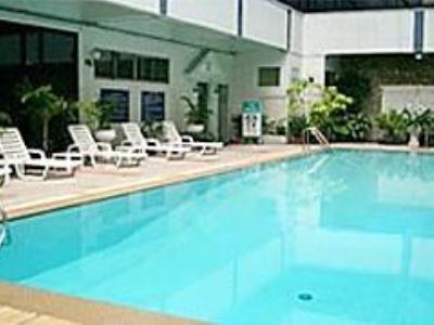 Holiday Mansion Hotel Bangkok Exterior foto